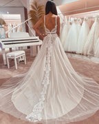 Robe de mariée style bohème rose blush, coupe trapèze, bretelles spaghetti, dos nu, style ROY025