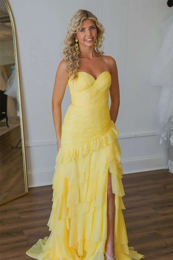 Vestido largo de fiesta amarillo ajustado con volantes fruncidos y abertura PSK576