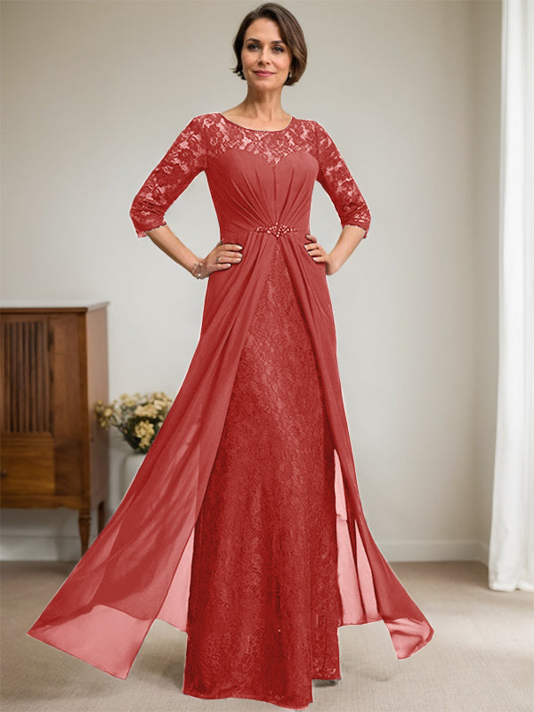 Vestido de novia de corte línea A, escote redondo ilusión, largo hasta el suelo, de gasa de encaje con volantes y pedrería. 