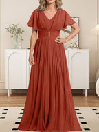 Vestido de gasa de corte A, escote en V, largo hasta el suelo, para la madre de la novia, con broche de cristal y pliegues. 