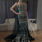 Vestido de noche de sirena con tirantes finos y cuentas color nude, con capa larga para ocasiones formales LA72711 
