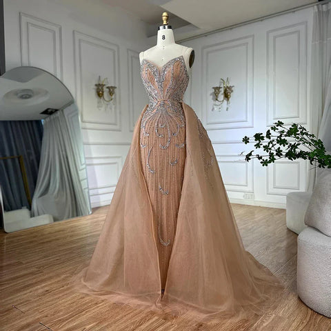 Vestido de noche corte sirena sin tirantes color turquesa, estilo saudí, con sobrefalda para ocasiones formales LA72880 (modelo 2025) 