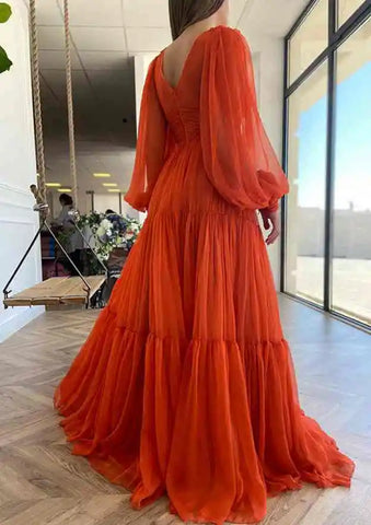 Robe de bal trapèze rouge arabe à manches longues et longueur au sol en mousseline de soie avec plis pour soirée LA72688 