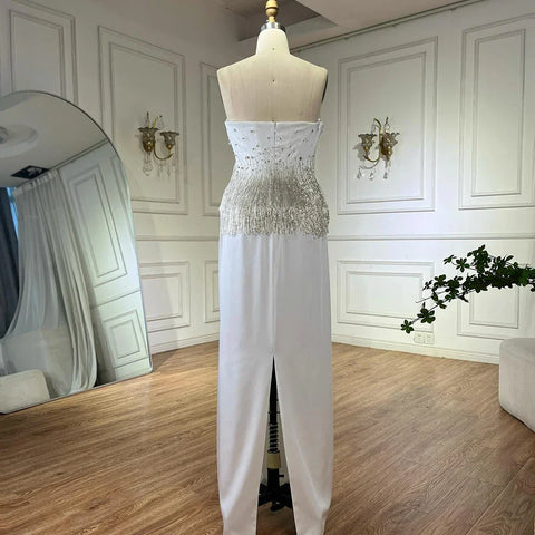 Vestido de noche árabe de sirena sin tirantes, color rosa nude, con borlas y cuentas, estilo saudí, modelo LA72804 (2025) 