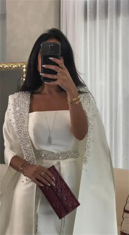 Vestido de noche árabe blanco de satén estilo sirena con capa larga para ocasiones formales LA72825 