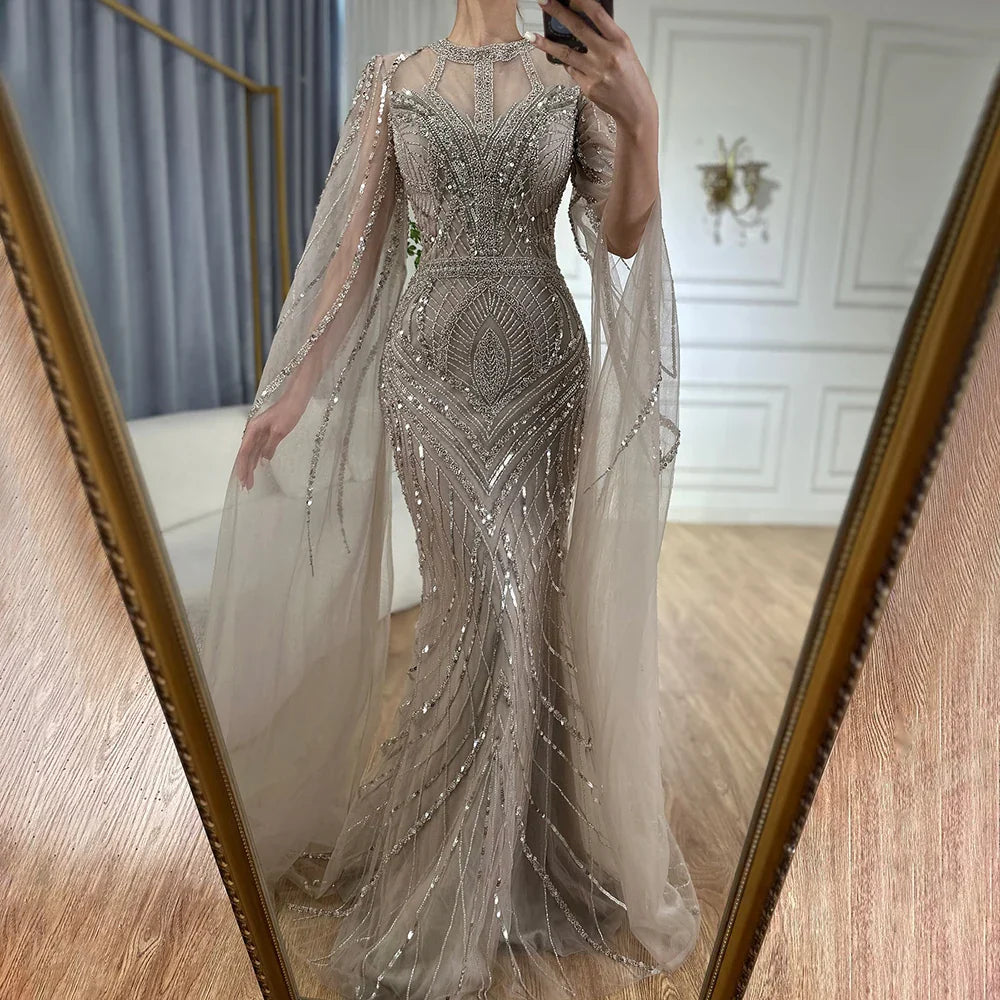 Vestido de noche sirena gris árabe 2025 con elegantes mangas tipo capa con cuentas para ocasiones formales LA72611 