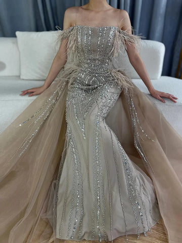 2025 Blue Mermaid Gown Luxury Feathers Beaded Saudi Evening Dress with Overlay Skirt for Formal Occasion LA72727