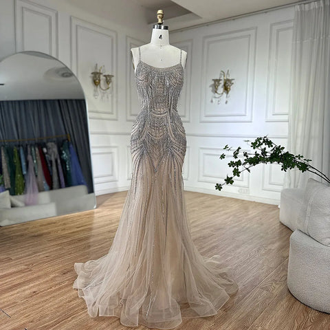 Vestido de noche corte sirena plateado nude con tirantes finos y borlas de cuentas de lujo para ocasiones formales LA72772 