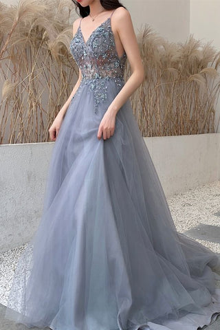 Vestido largo de fiesta azul grisáceo con tirantes finos y corpiño con cuentas, modelo S7915
