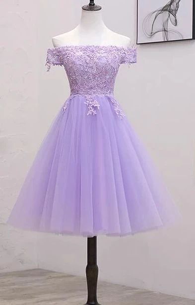 Vestido de fiesta de bienvenida con hombros descubiertos, encaje y tul color lila claro S11189
