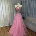 Vestido de noche de corte A, tul con cuentas y escote halter color caramelo, estilo árabe saudí, modelo LA72863 (2025)