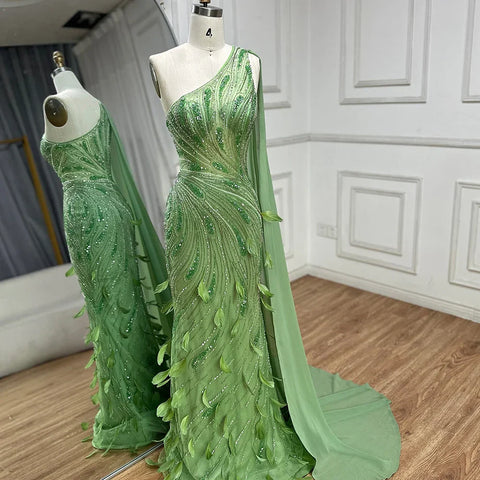 Robe de soirée de luxe verte style arabe, asymétrique, avec plumes et perles, avec cape latérale et châle, pour soirée féminine, LA72698, 2025 