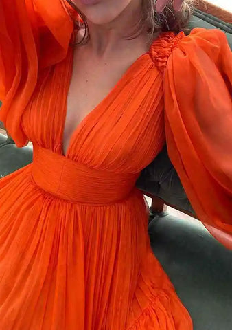 Robe de bal trapèze rouge arabe à manches longues et longueur au sol en mousseline de soie avec plis pour soirée LA72688 