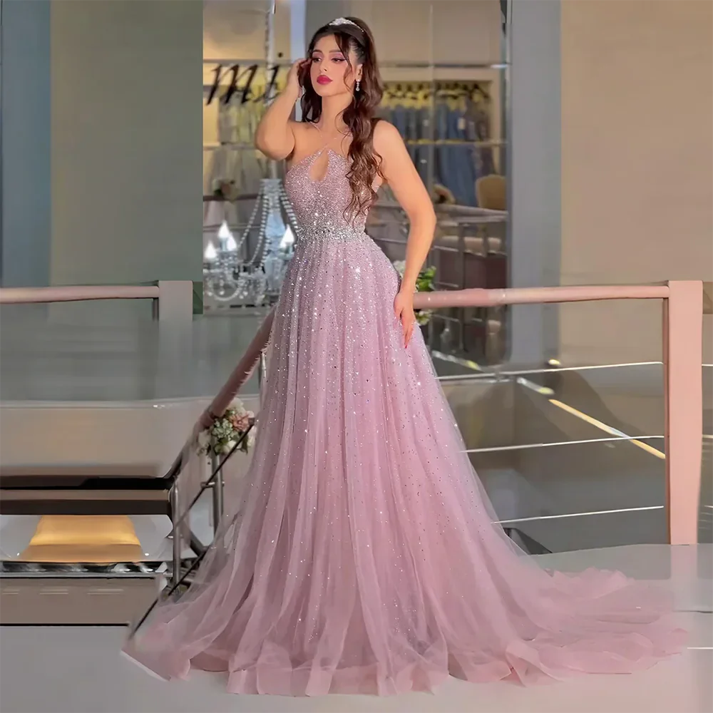 Vestido de noche de corte A, tul con cuentas y escote halter color caramelo, estilo árabe saudí, modelo LA72863 (2025)