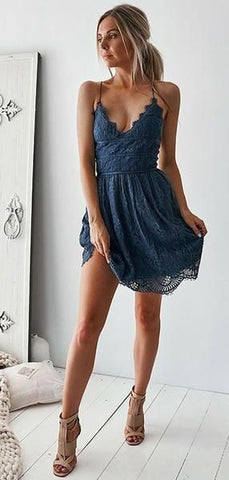 Vestido de fiesta de línea A, escote en V profundo, sin mangas, tirantes finos, espalda descubierta con encaje S765