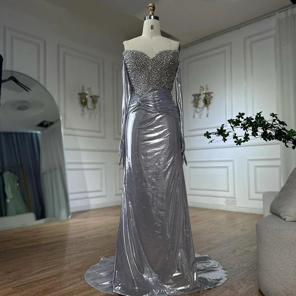 Vestido de noche árabe blanco elegante sin tirantes con bordado de cristales y guantes para ocasiones formales LA72758 (2025) 