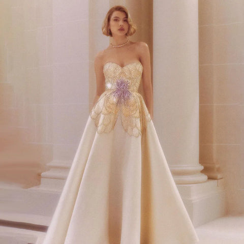 Robe de soirée luxueuse beige à perles et papillons pour femme, tenue de mariage élégante en satin, décolleté en cœur, LA72195