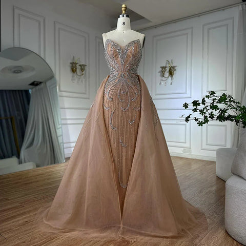 Vestido de noche corte sirena sin tirantes color turquesa, estilo saudí, con sobrefalda para ocasiones formales LA72880 (modelo 2025) 