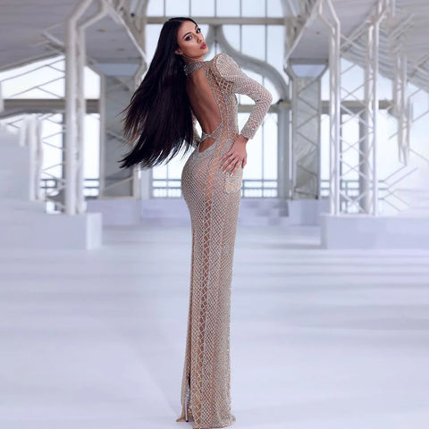 Robe de soirée longue style sirène beige effet illusion, en dentelle et perles, style Dubaï, 2025, LA72343 