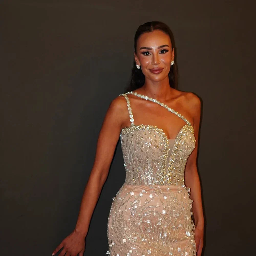 Vestido de noche de un solo hombro con cuentas color nude y cristales para ocasiones formales LA72872