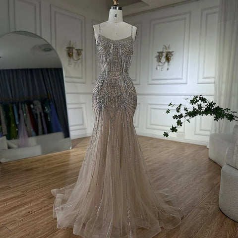 Vestido de noche corte sirena plateado nude con tirantes finos y borlas de cuentas de lujo para ocasiones formales LA72772 
