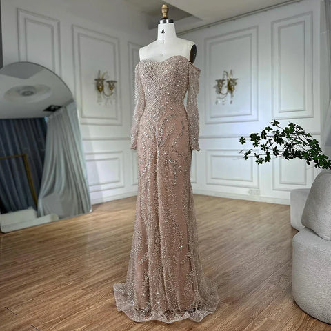 Robe de soirée luxueuse ornée de perles, manches longues et épaules dénudées, paillettes scintillantes (LA72824A)