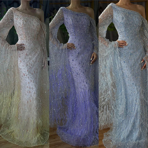 Vestido de noche de lujo con plumas, un solo hombro y mangas tipo capa LA72763 