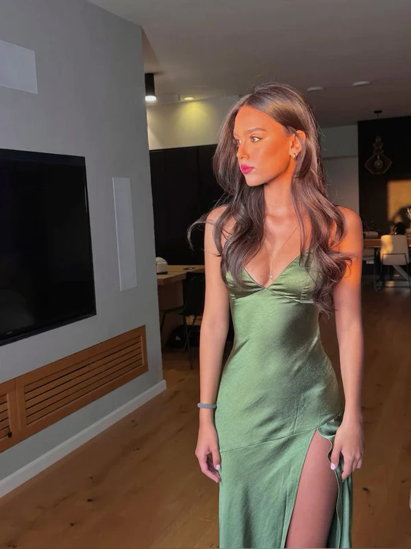 Vestido de fiesta verde sexy con tirantes finos y abertura larga Y7912