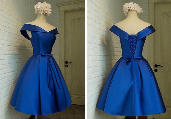 Robe de soirée simple en satin sans manches, coupe trapèze, épaules dénudées, épaules dénudées.
