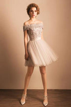 Robe de bal courte en tulle à épaules dénudées, robes de soirée à encolure ronde ornées d'appliques
