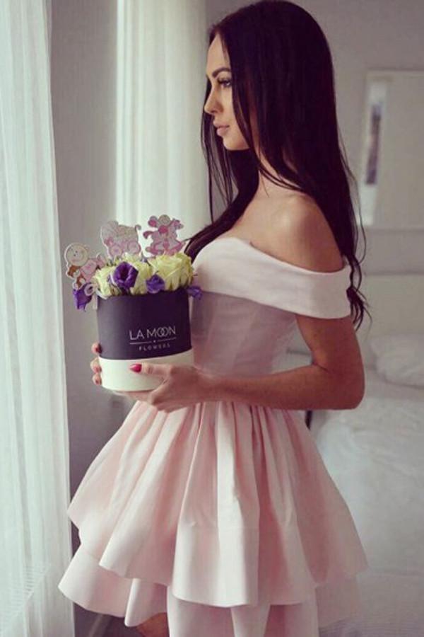Robe de bal rose pâle à épaules dénudées et décolleté en V plongeant, robe de soirée