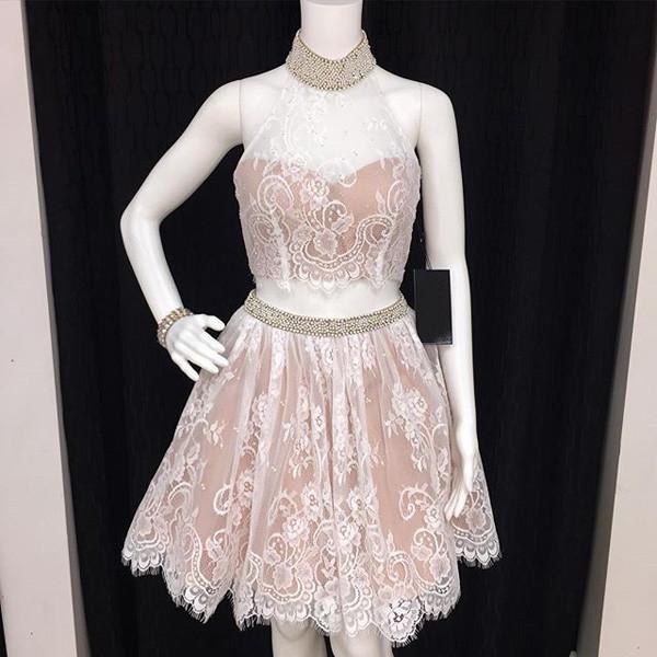 Vestido de fiesta económico de dos piezas, negro, con cuello halter, encaje, espalda descubierta y apliques 