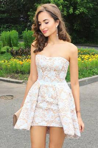 Robe de bal courte élégante en dentelle blanche sans bretelles, robe de bal courte pas chère