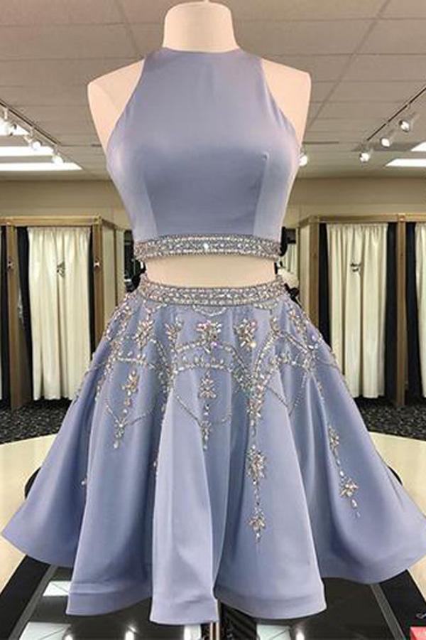 Robe de bal courte deux pièces trapèze sans manches ornée de bijoux, robe de soirée avec perles