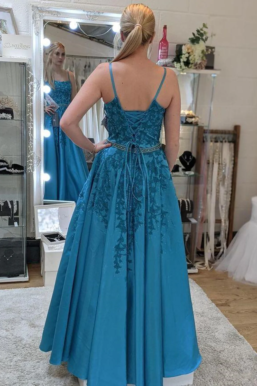 Vestidos largos de fiesta de encaje azul con espalda descubierta y cinturón, corte en A, vestidos formales de encaje azul, vestidos de noche azules Y174