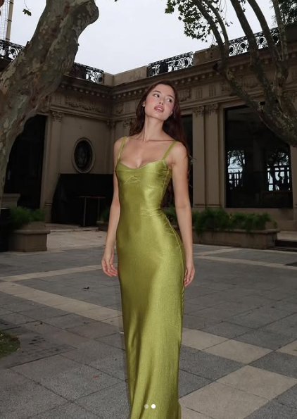 Robe de bal longue verte élégante à bretelles fourreau Y8018