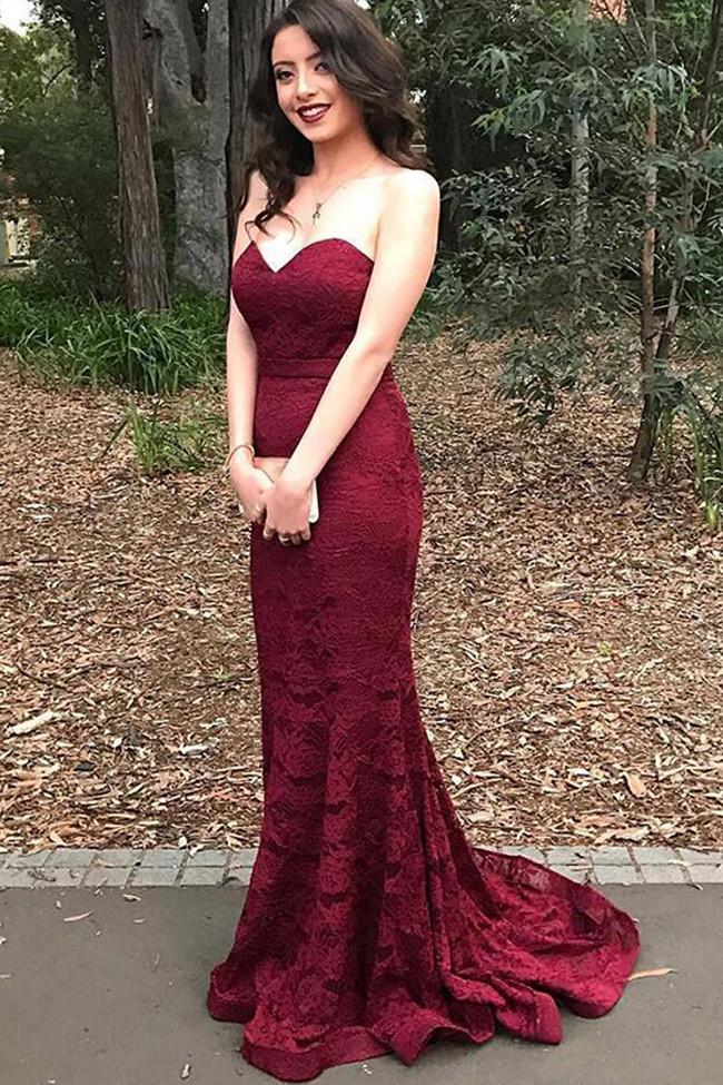 Robe de bal longue sirène chic bordeaux en dentelle à décolleté cœur, robe de soirée 