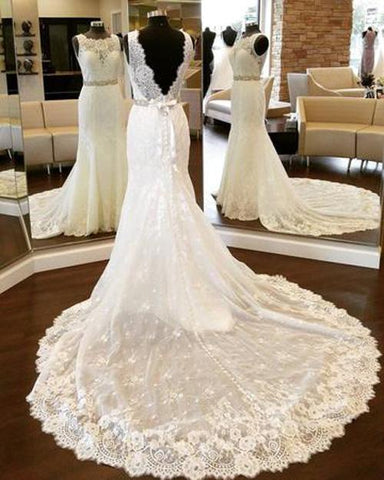 Robe de mariée sirène vintage en dentelle blanche, dos nu, décolleté dégagé, MW200