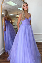 Vestido de graduación de tul cruzado con cuentas color lavanda