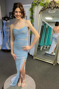 Montana | Robe longue sirène froncée à lacets dans le dos et fente, bleu clair