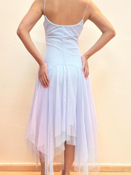 Vestido de fiesta de corte A de tul lila con tirantes y flores Y8143