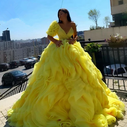 Impresionante vestido de princesa largo de baile amarillo Y5833