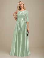 Robe de mariée longue en satin stretch dentelle et dentelle, coupe trapèze, décolleté illusion, ornée d'un nœud à sequins 