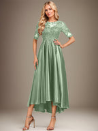 Robe de mère de la mariée asymétrique en satin stretch dentelle et dentelle, coupe trapèze, effet illusion, ornée de sequins 