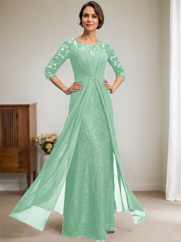 Robe de mariée en mousseline de soie dentelle, coupe trapèze, décolleté illusion, longueur au sol, ornée de perles et de volants 