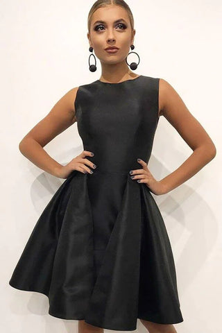 Vestidos de fiesta cortos con escote redondo y corte en A, estilo plisado, ideales para el baile de graduación.