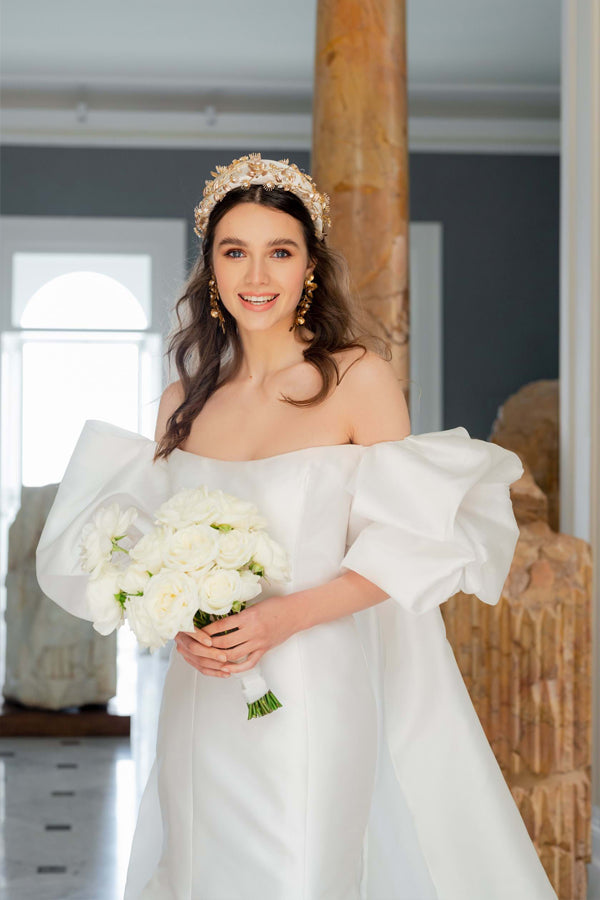 Robe de mariée sirène en satin, épaules dénudées et manches bouffantes WD754