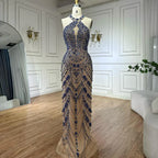 Vestido de noche elegante azul estilo saudí con cuello halter y cuentas de cristal para ocasiones formales LA72760 (modelo 2025) 