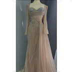 Vestidos de noche árabes color nude con cuentas y cristales, estilo saudí, con sobrefalda para ocasiones formales LA72812 