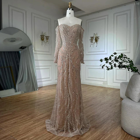 Robe de soirée luxueuse ornée de perles, manches longues et épaules dénudées, paillettes scintillantes (LA72824A)